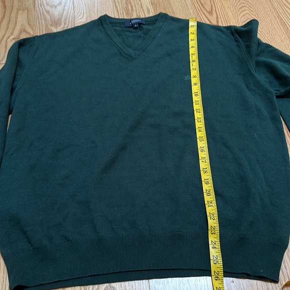 Burberry London SZ 8/XL vintage forest green merino wool blend V neck sweater. - Picture 7 of 9